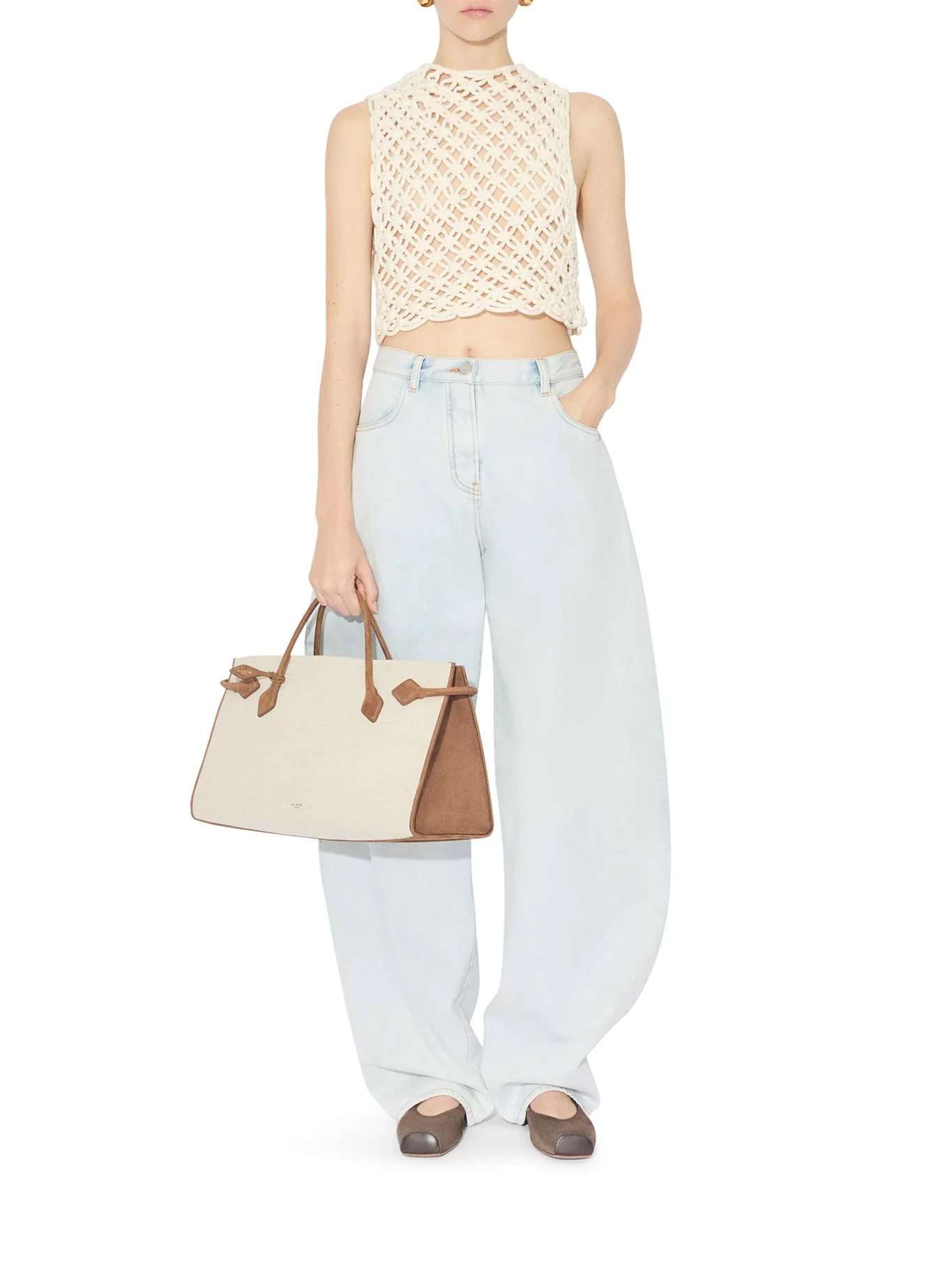 LOW WAIST ROUNDED JEANS - Image 2