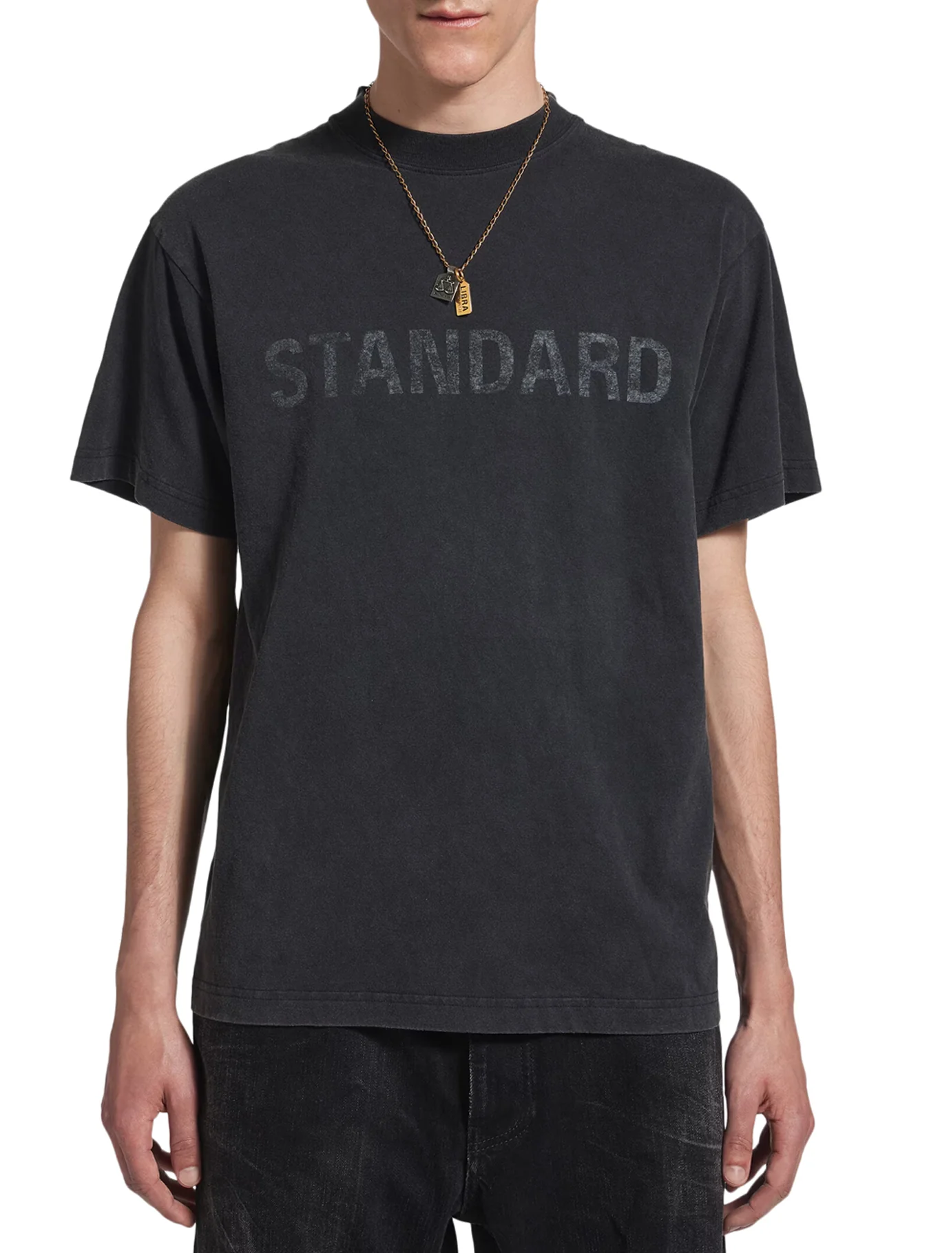 STANDARD REGULAR FIT T-SHIRT IN BLACK DÉLAVÉ - Image 3