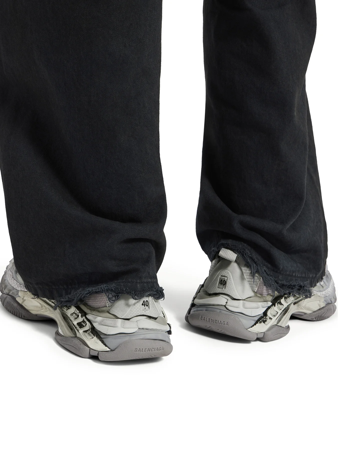 TRIPLE S SNEAKER IN GREY - Image 3