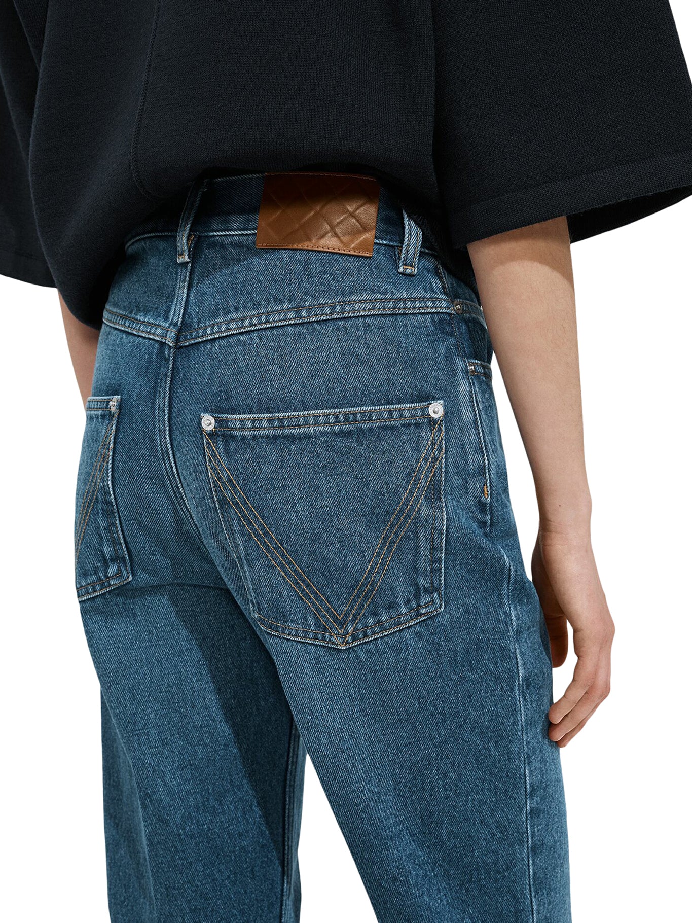 MEDIUM INDIGO WASH FLARED JEANS - Image 5