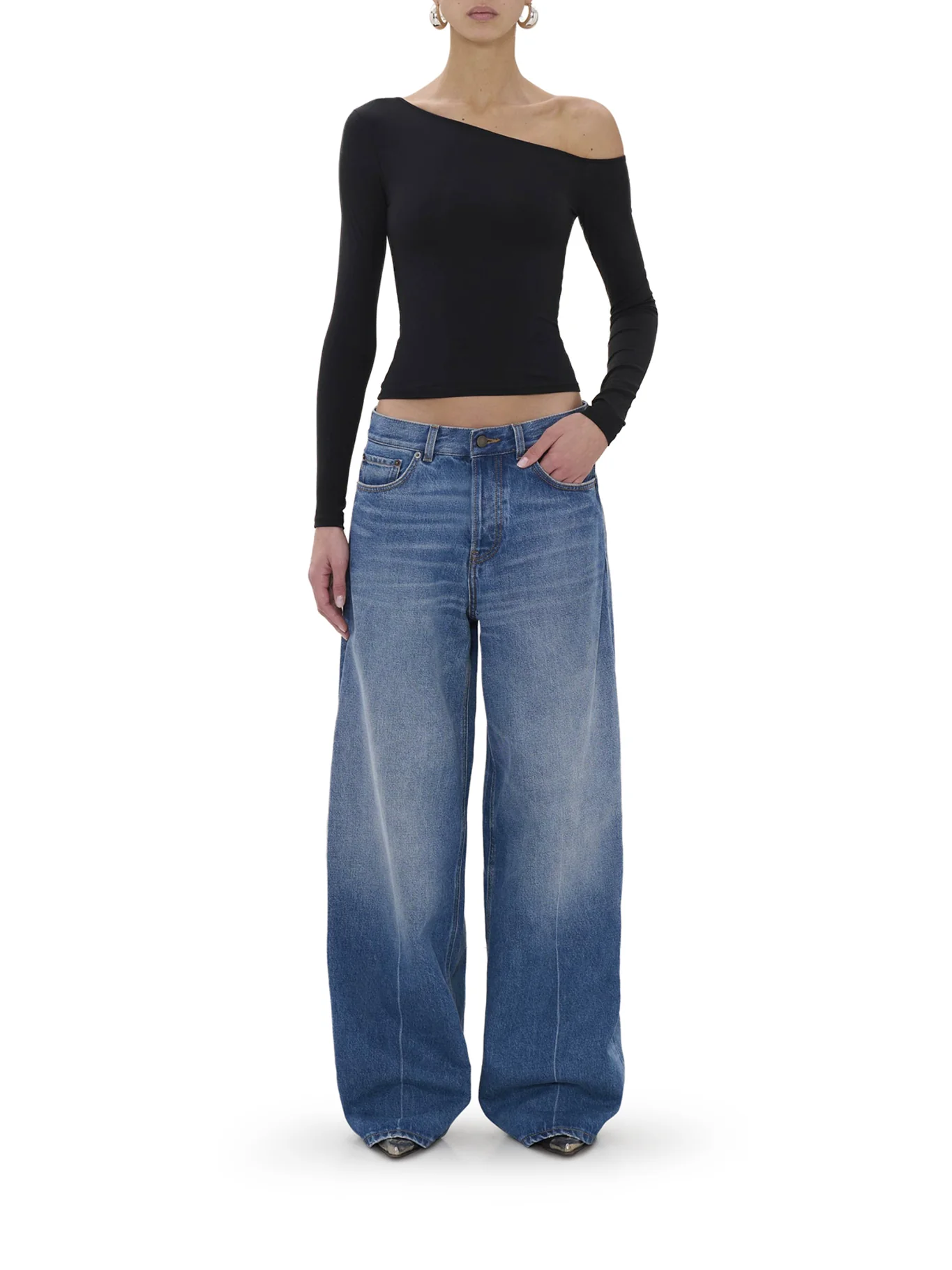 BETHANY FLUID DENIM JEANS WITH A BOYFRIEND FIT - Image 2