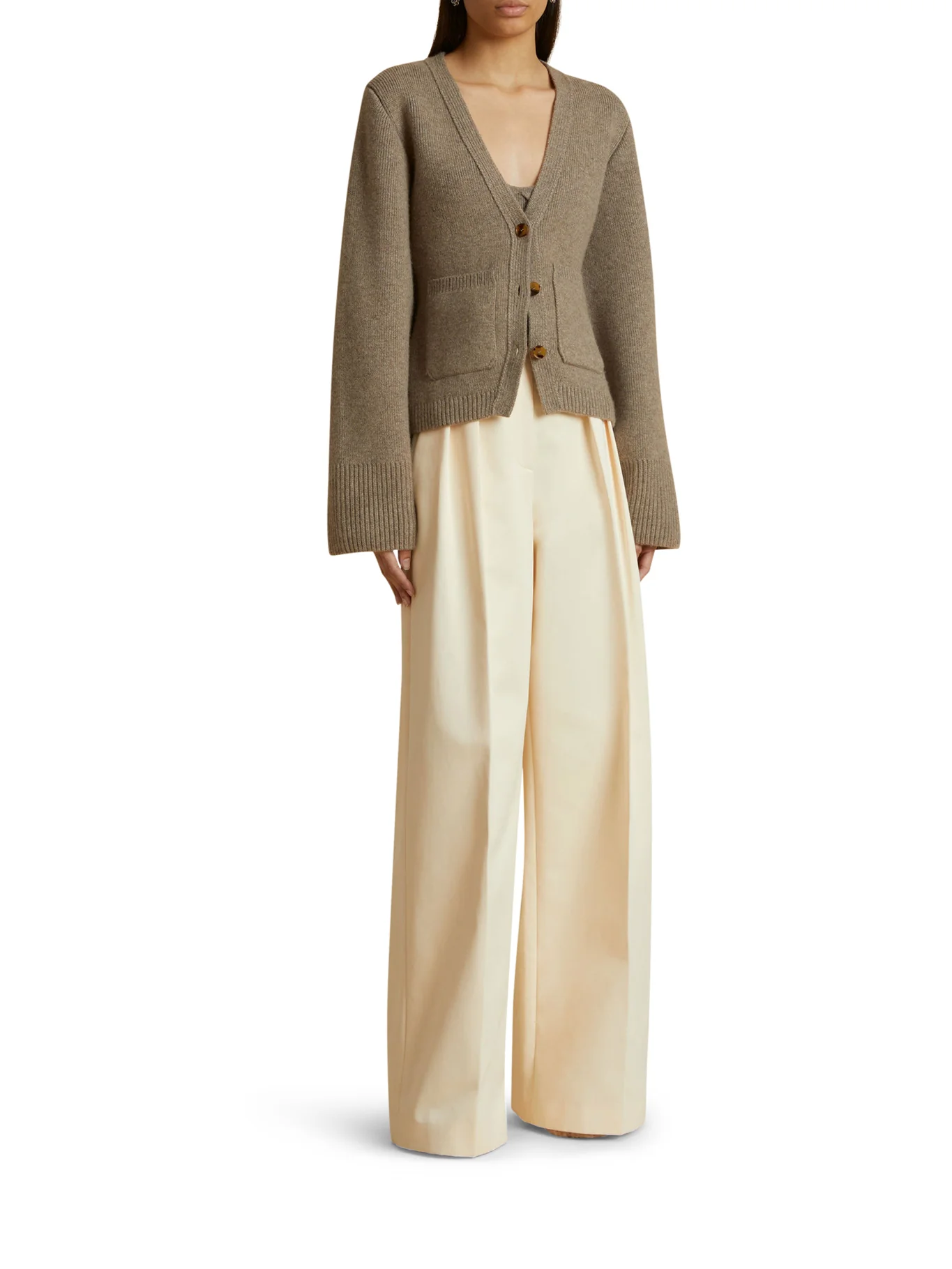 THE SCARLET CARDIGAN - Image 2
