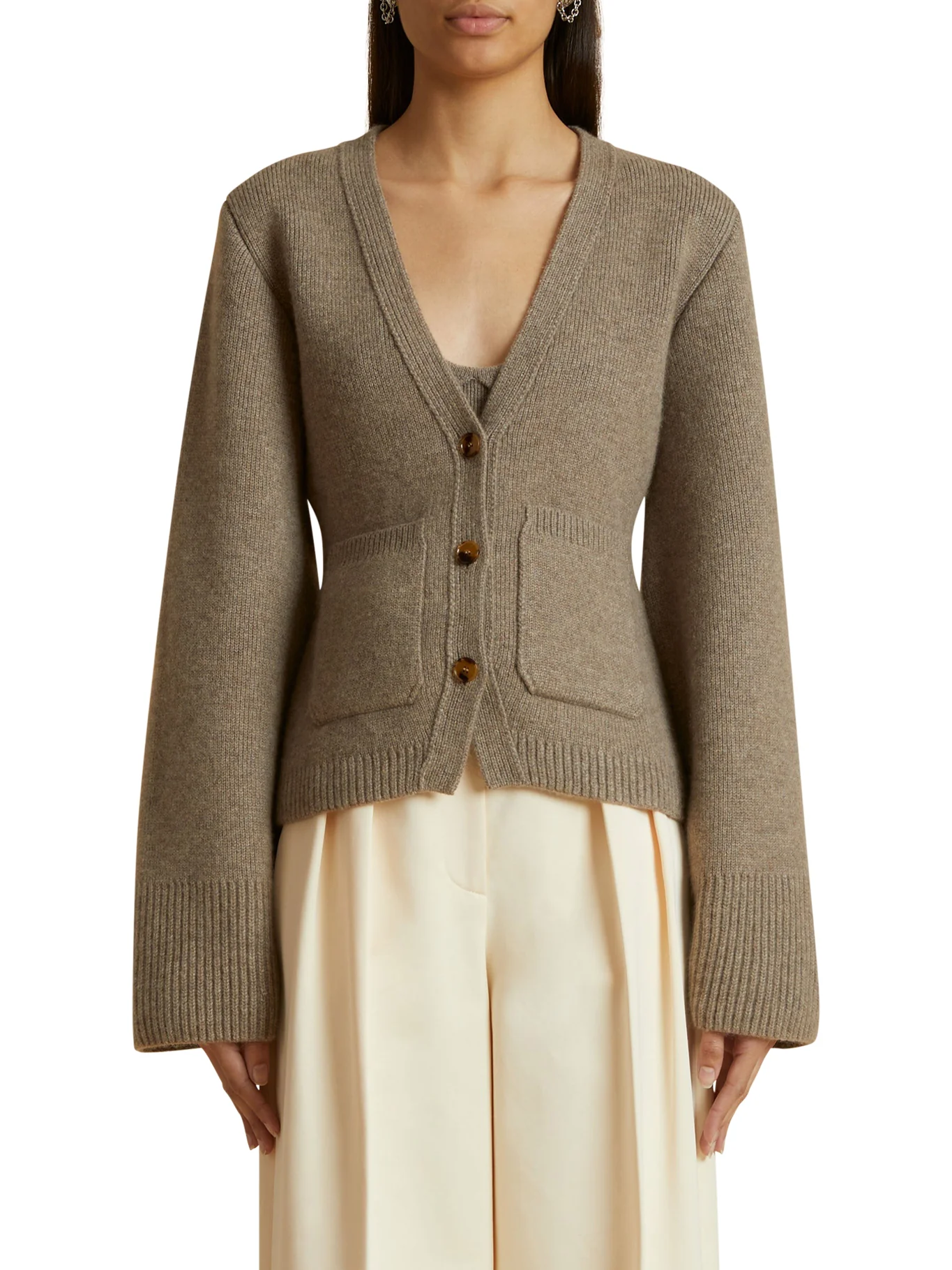 THE SCARLET CARDIGAN - Image 3