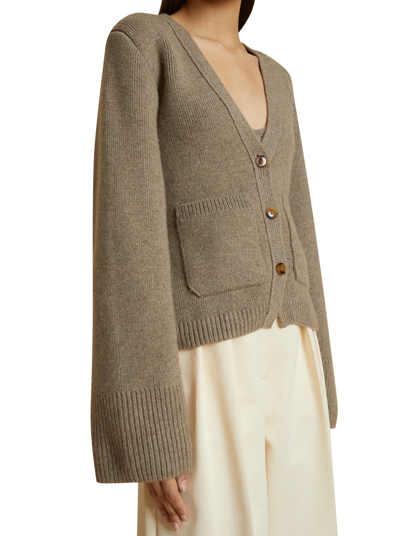 THE SCARLET CARDIGAN - Image 6