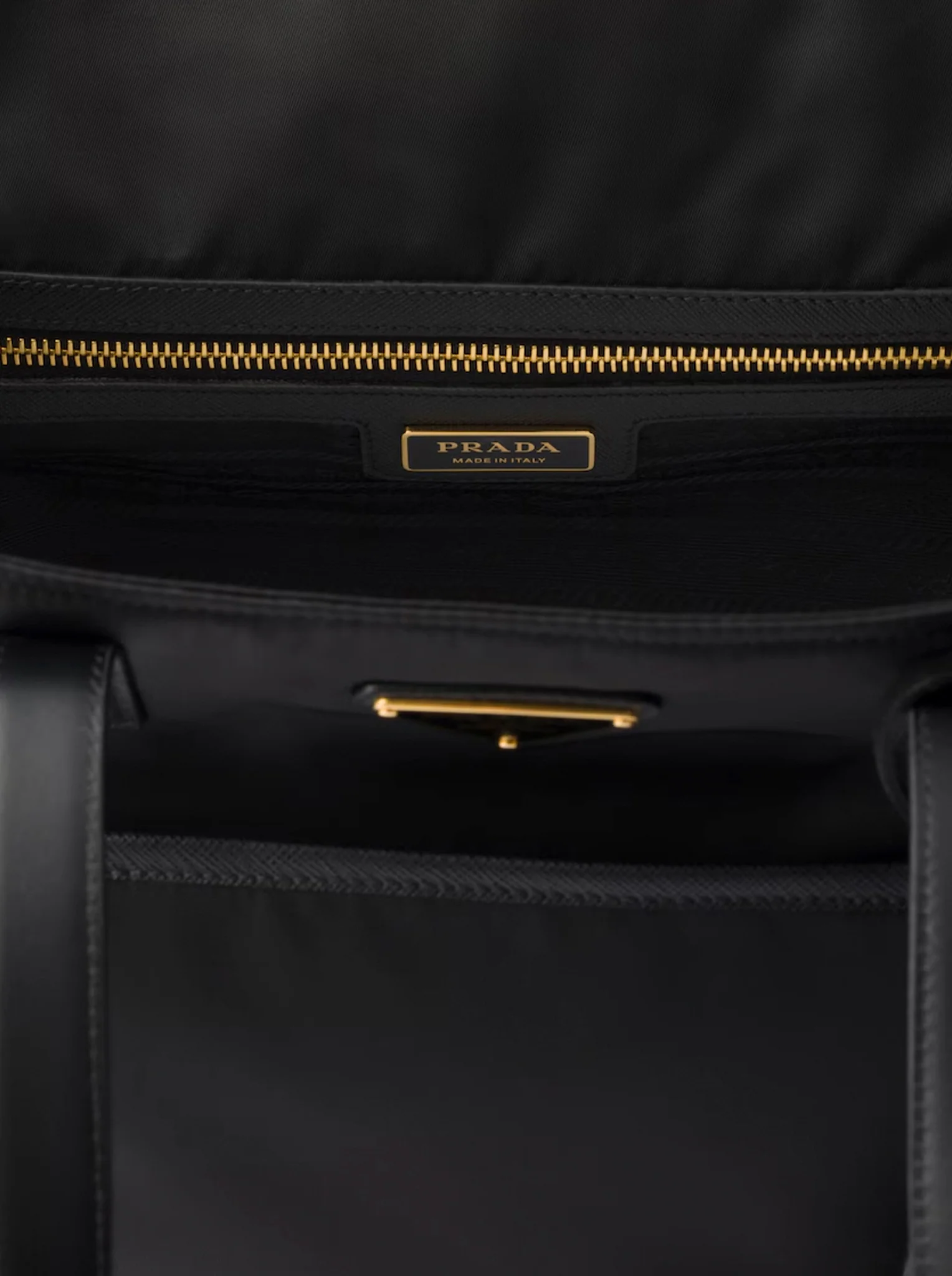 RE-EDITION 1978 MEDIUM SHOPPING BAG IN RE-NYLON AND SAFFIANO - Image 4
