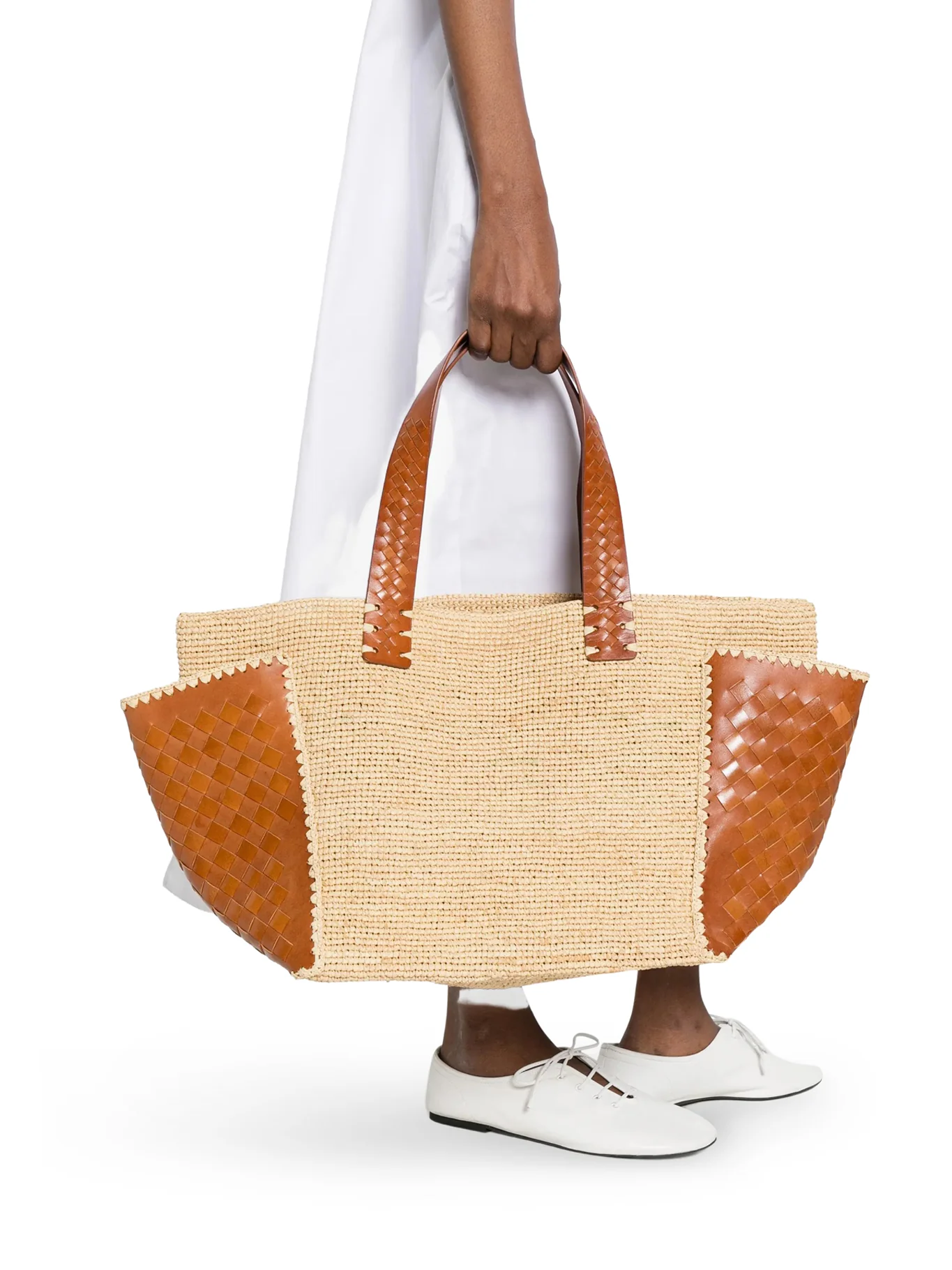 CHLOE` RAFFIA TOTE BAG WITH LEATHER DETAILS - Image 2