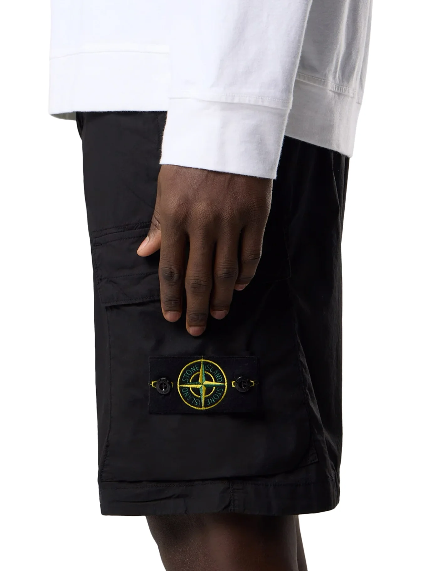 CARGO BERMUDA SHORTS WITH REMOVABLE BADGE - Image 4